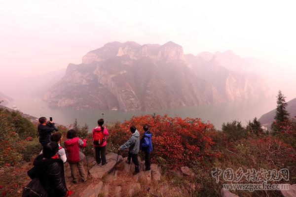 重慶巫山紅葉紅似火神秘壯觀(圖7)